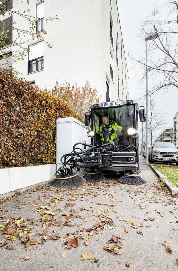 Paradepaard MC 250 van Kärcher Municipal Benelux. Paradepaard MC 250 van Kärcher Municipal Benelux.