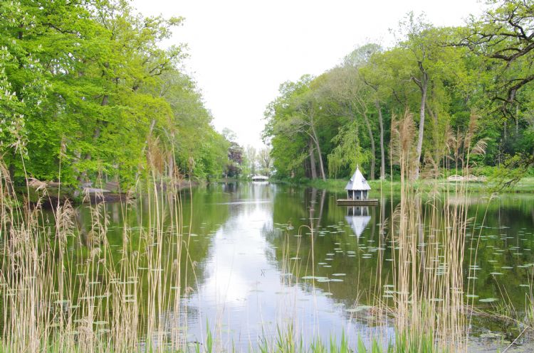 Het Park Heremastate, in oude luister hersteld. Het Park Heremastate, in oude luister hersteld.