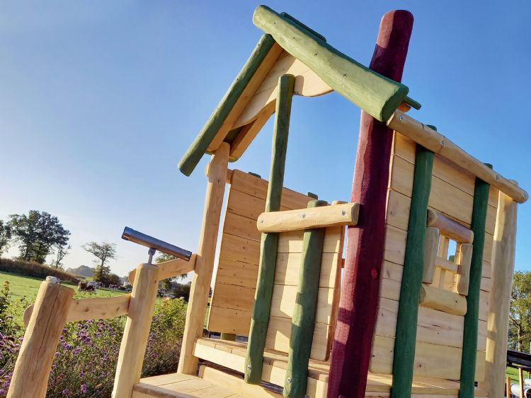 Tiny Village-speelhuisje van Nojeq Play equipment Tiny Village-speelhuisje van Nojeq Play equipment