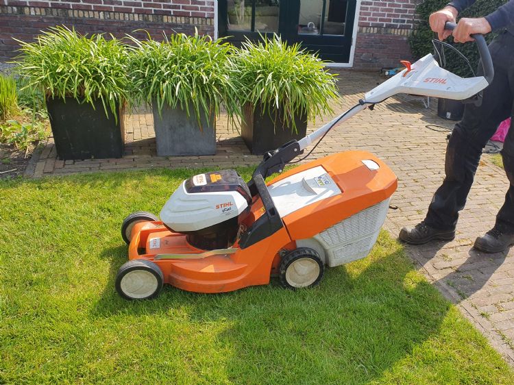 De Stihl RMA 448 VC: klein, stil en sterk! De Stihl RMA 448 VC: klein, stil en sterk!