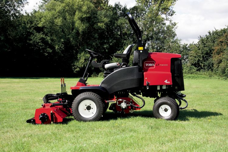 Plooij waarschuwt voor de risico's van in- en aankoop van gebruikt materieel. Plooij waarschuwt voor de risico's van in- en aankoop van gebruikt materieel.