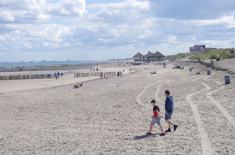 Cadzand-Bad wil garant staan voor optimale strand- en duinbeleving. Cadzand-Bad wil garant staan voor optimale strand- en duinbeleving.