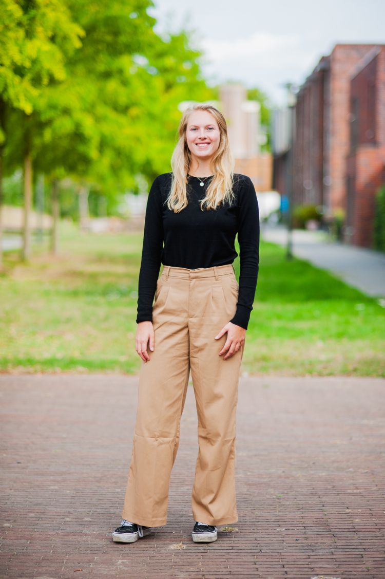 Carmen Hoff Carmen Hoff