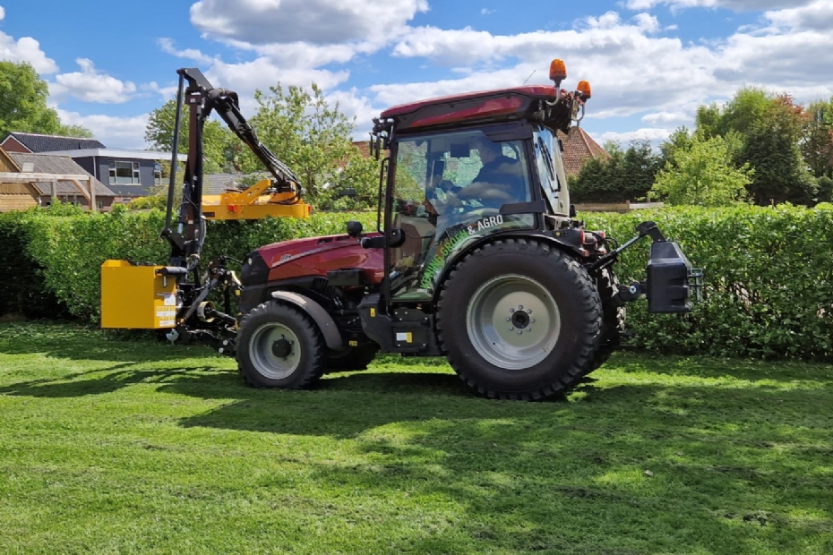 PA4330 front bij Koning Groen & Agro PA4330 front bij Koning Groen & Agro