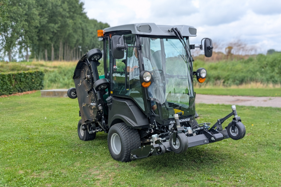 De smalle transportbreedte van slechts 1,67 meter De smalle transportbreedte van slechts 1,67 meter
