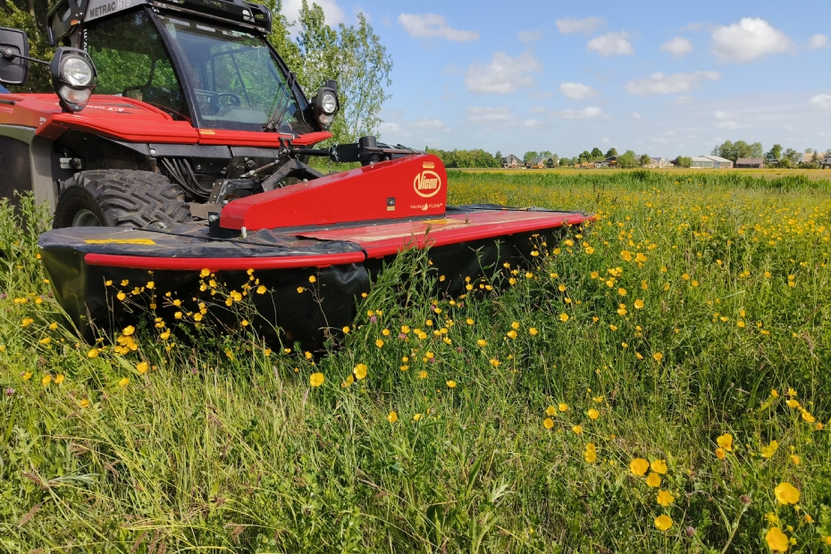Ecologisch maaien met de gecertificeerde Vicon FaunaFlow Ecologisch maaien met de gecertificeerde Vicon FaunaFlow