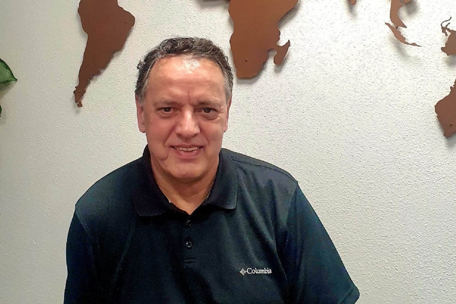 Peter Helthuis Peter Helthuis