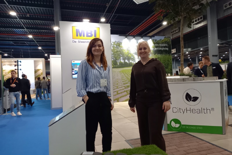 Lieve Maas (Links) Fleur Fassbender (rechts) MBI de Steenmeesters