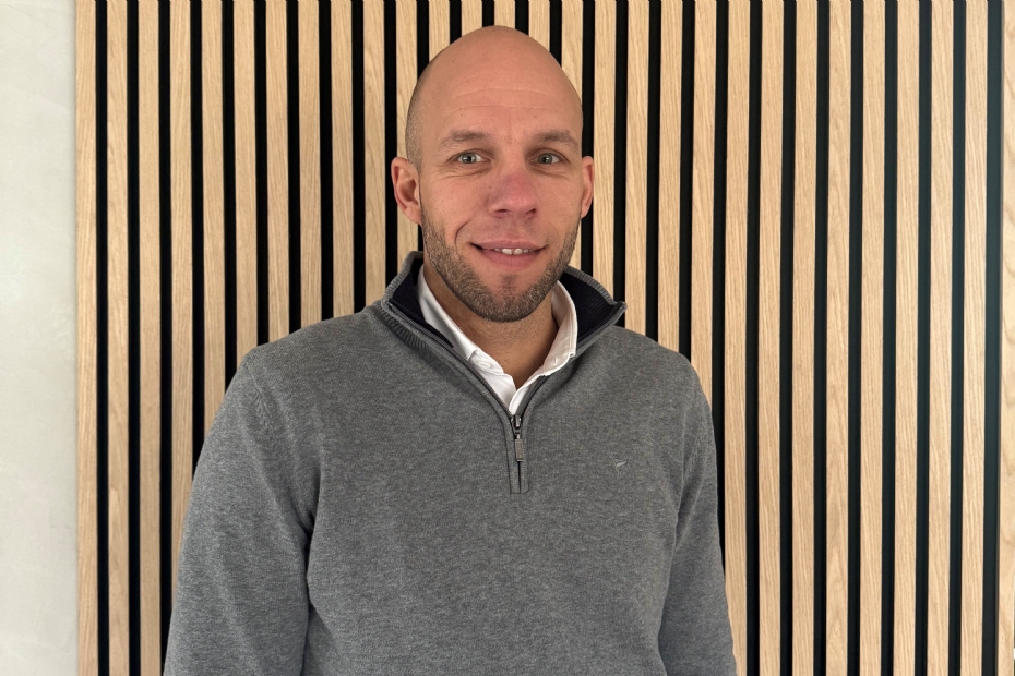 Kristian van Kuik van Jos Scholman: 'We wilden iets bouwen dat niet alleen functioneel was, maar ook bijdroeg aan biodiversiteit en klimaatadaptatie.' Kristian van Kuik van Jos Scholman: 'We wilden iets bouwen dat niet alleen functioneel was, maar ook bijdroeg aan biodiversiteit en klimaatadaptatie.'