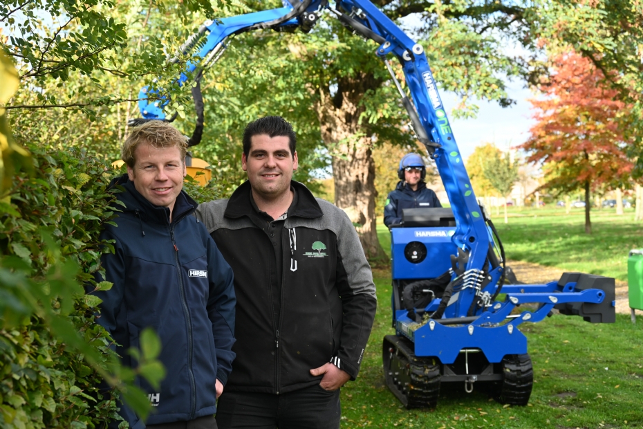 Vlnr naar rechts Sjors Harsma en Swen Dinnissen. Op de machine Peter van der Kooij Vlnr naar rechts Sjors Harsma en Swen Dinnissen. Op de machine Peter van der Kooij