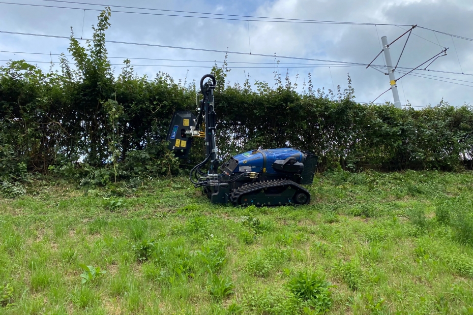 De robomaaier werkt perfect op steile hellingen De robomaaier werkt perfect op steile hellingen
