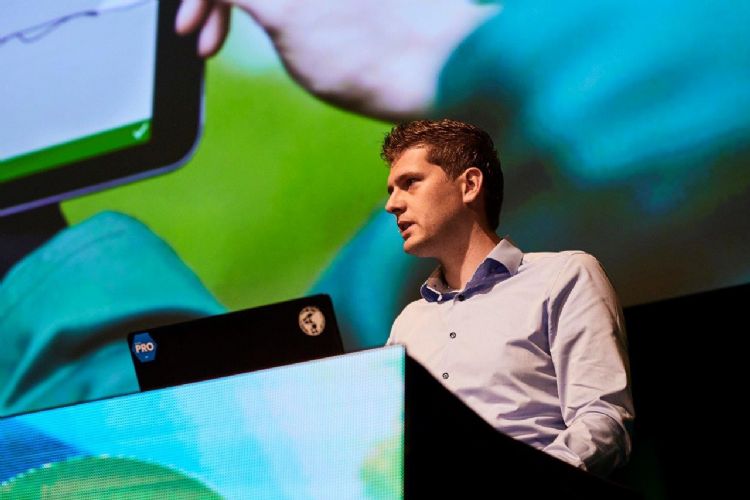 Niels van den Dool Niels van den Dool