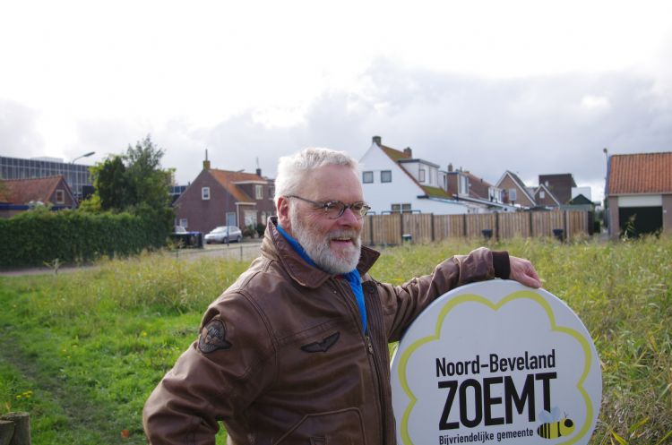 Noord-Beveland is de eerste gemeente in Zeeland die het certificaat 'bijenvriendelijke gemeente' heeft verworven. Noord-Beveland is de eerste gemeente in Zeeland die het certificaat 'bijenvriendelijke gemeente' heeft verworven.