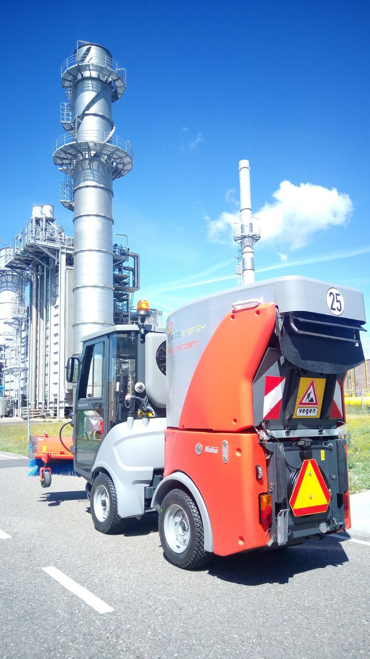 Bio-ethanol producent, Alco Energy, ruimt mais en maisstof op met deze Hako.