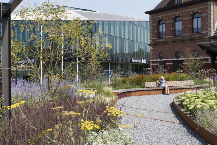 Stalen staven bootsen de rails na. Foto: Koninklijke Ginkel Groep Stalen staven bootsen de rails na. Foto: Koninklijke Ginkel Groep