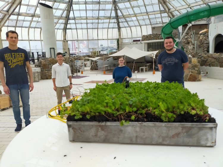 IPO-studenten Paul Baart, Koen Bol, Larenne Stierman en Sebastiaan Verbaandert