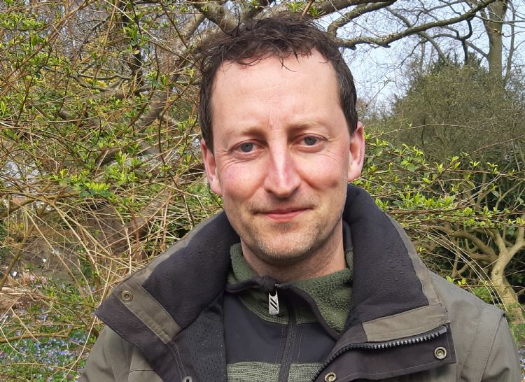 Hortus-medewerker Wouter Koopman: 'Voorheen waren we 's ochtends om zes uur al in de weer, zodat we klaar waren voor openingstijd' Hortus-medewerker Wouter Koopman: 'Voorheen waren we 's ochtends om zes uur al in de weer, zodat we klaar waren voor openingstijd'