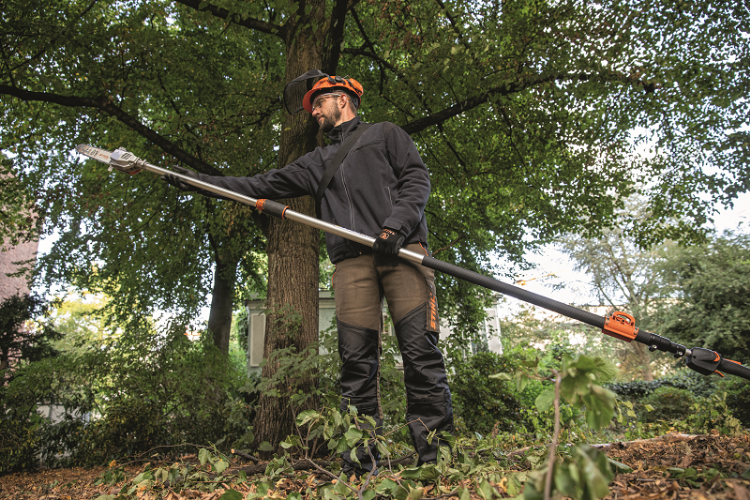 De nieuwe HTA135 is één op één vergelijkbaar met de krachtigste thermische variant HT133. Meerdere onderdelen waarbij ook de snijgarnituren zijn uitwisselbaar. De nieuwe HTA135 is één op één vergelijkbaar met de krachtigste thermische variant HT133. Meerdere onderdelen waarbij ook de snijgarnituren zijn uitwisselbaar.