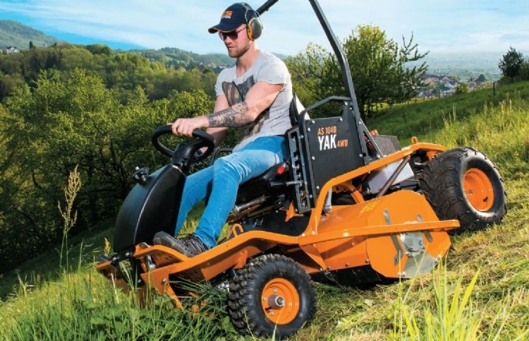 De Yak zitmaaier De Yak zitmaaier