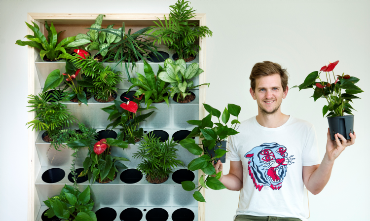 Arne Driessen, The Greener Good