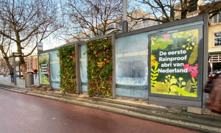 De groene wachthokjes op de tramhalte Vijzelsgracht in Amsterdam. Bron: Gemeente Amsterdam