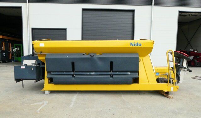 Een van de zoutstrooiers die op de online veiling wordt aangeboden.