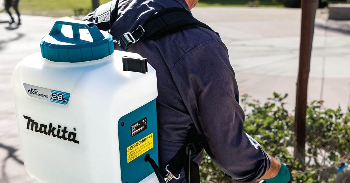 Essentiële Tuinhulpjes: Snoeigereedschap En Drukspuiten Voor Een Gezonde Tuin