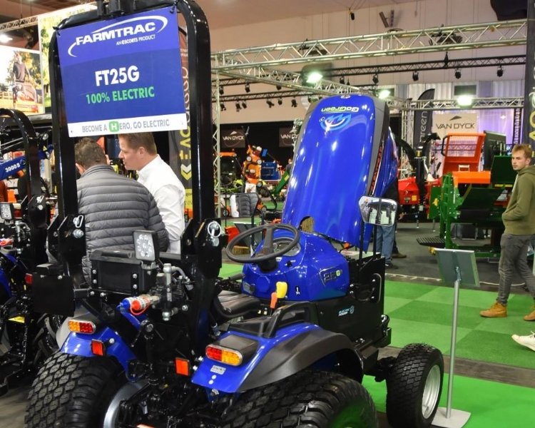 Farmtrac FT25G HST