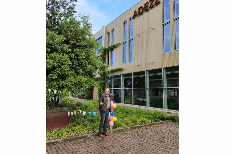 Jos Timmers toen hij bij Adezz verwelkomd werd