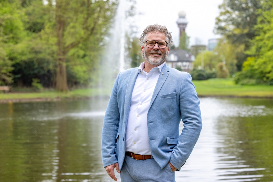Arno Hoefakker is specialist in groen erfgoed: 'Je bent op een landgoed eigenlijk maar een passant.' Foto: Hoefakker