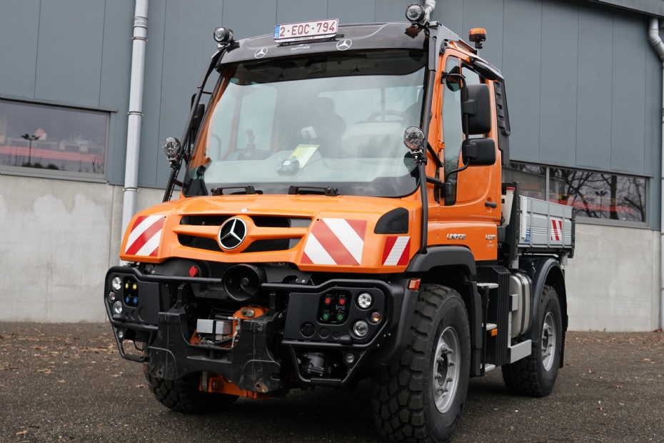 Mercedes-Benz Unimog Mercedes-Benz Unimog