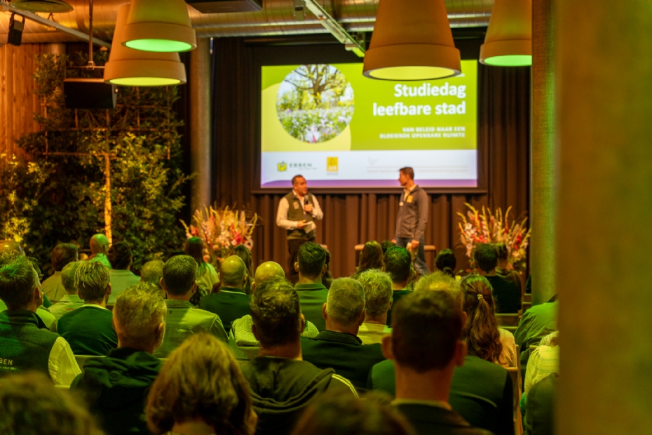 Opening door Marko Mouwen en Robbert Uittenbogaard